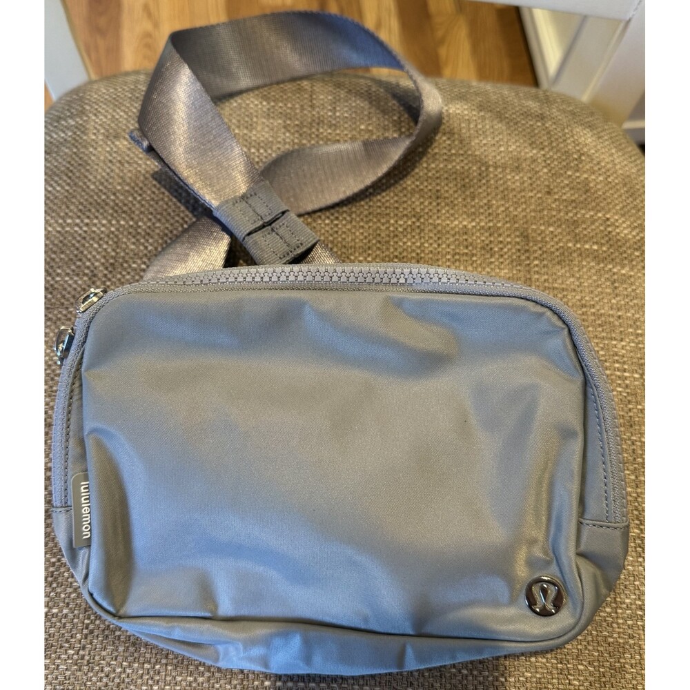Nwot Lululemon Nylon Gray Waist Fanny Pack